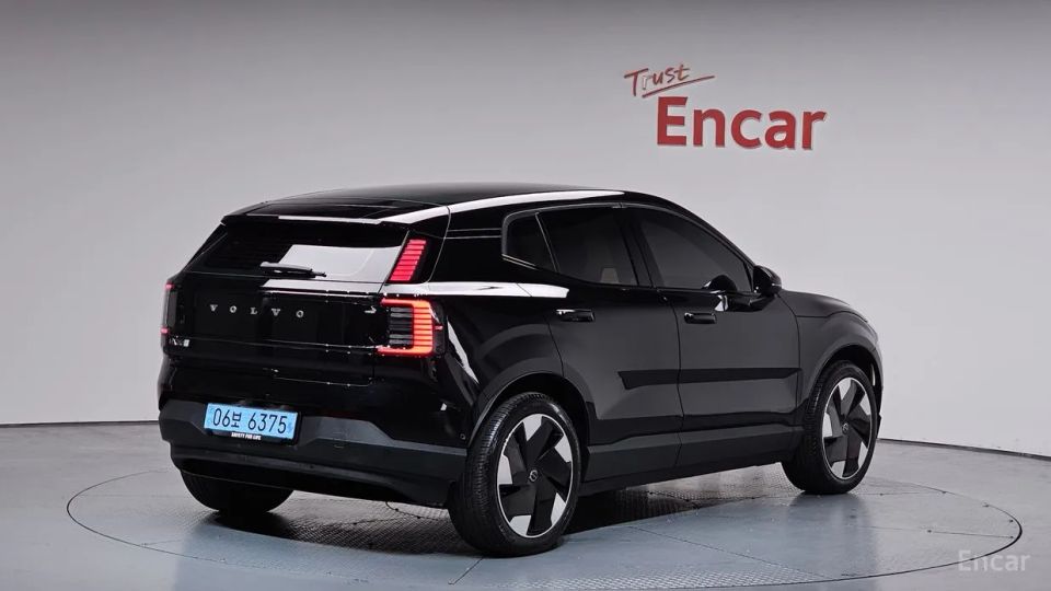 Volvo EX30
