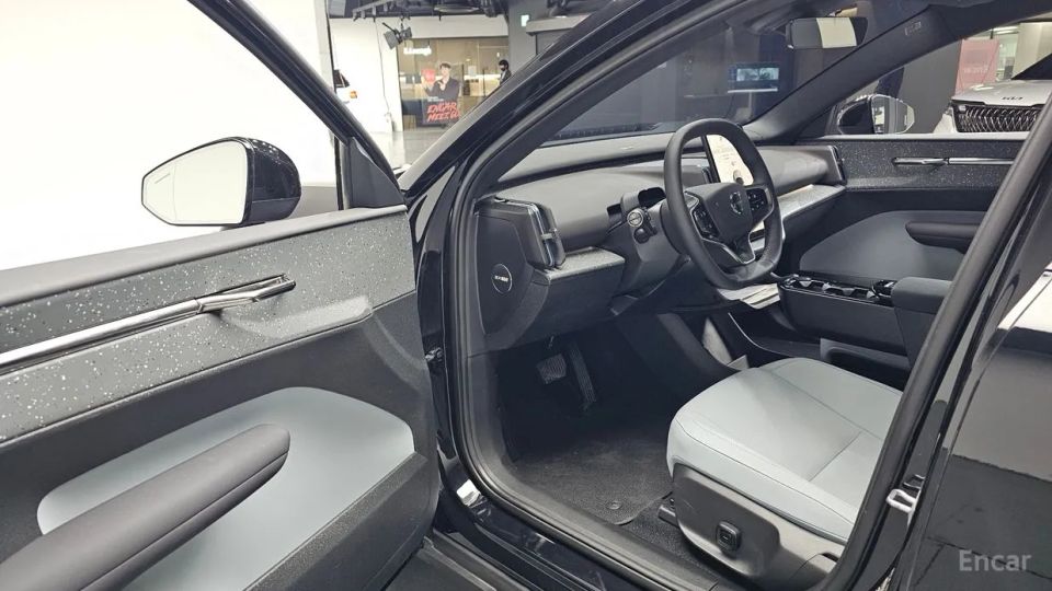 Volvo EX30
