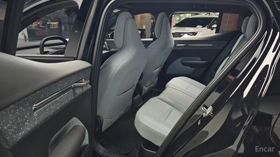 Volvo EX30