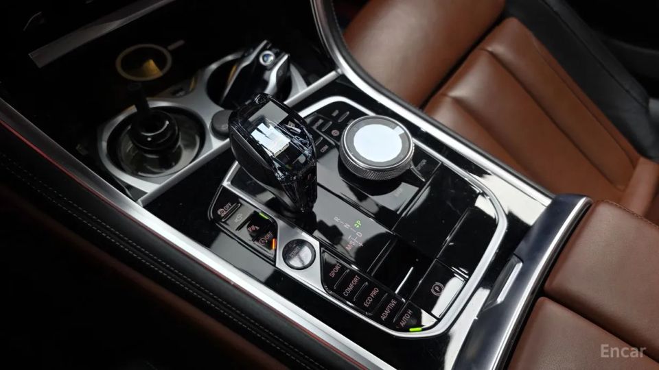 BMW 8-series