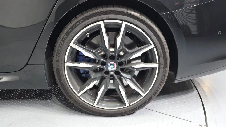 BMW 8-series