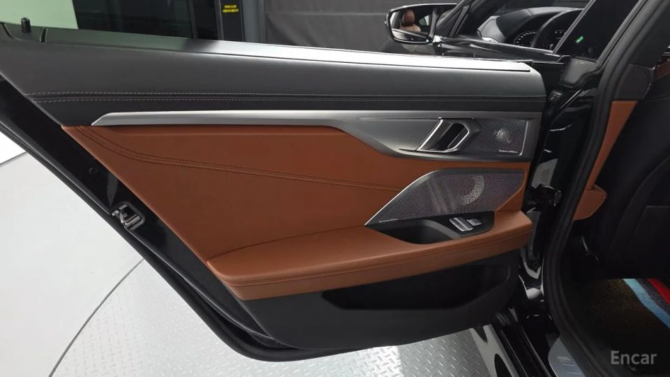 BMW 8-series