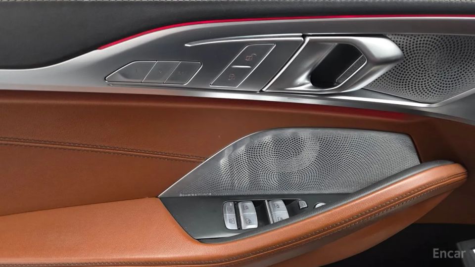 BMW 8-series