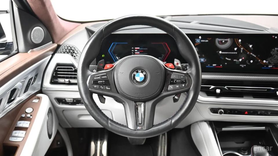 BMW XM