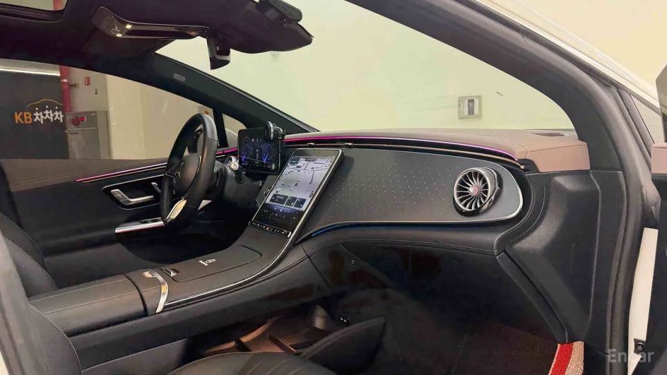 Mercedes-Benz EQE