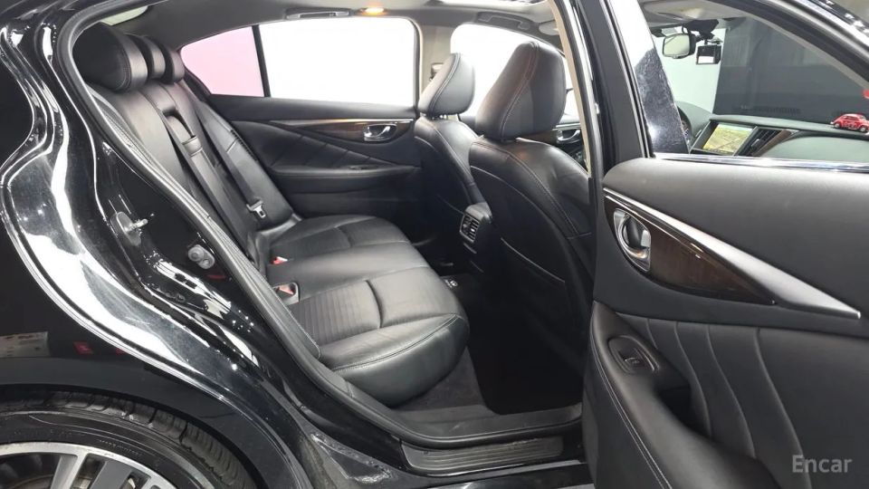 Infiniti Q50