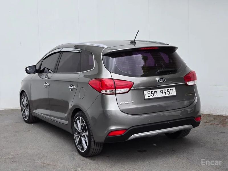 Kia Carens