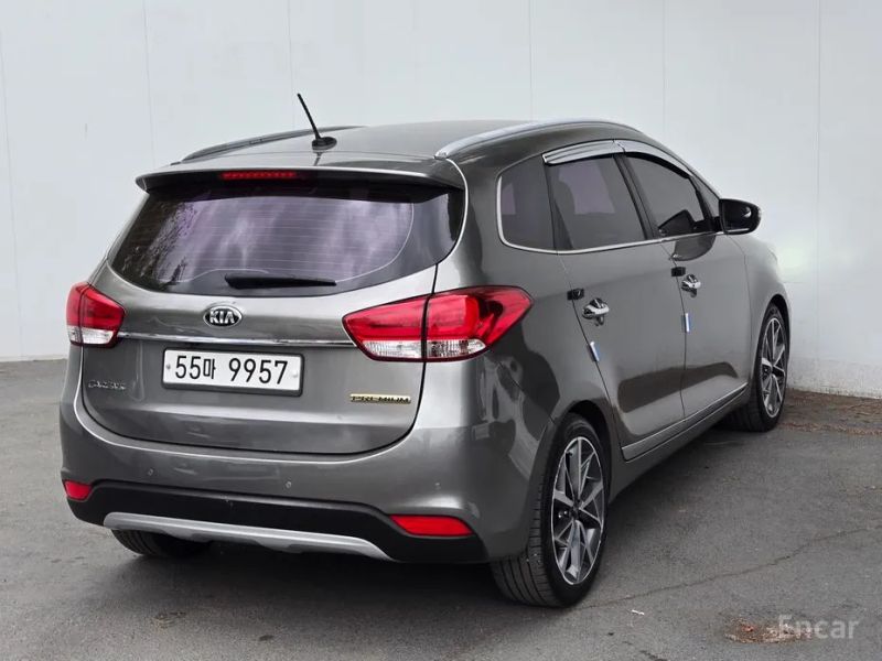Kia Carens