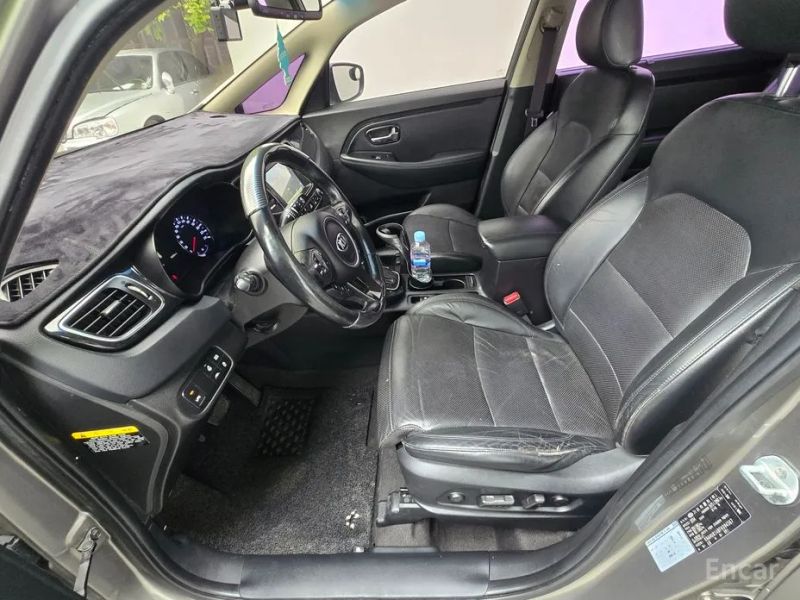 Kia Carens