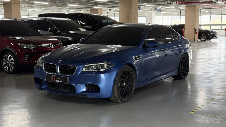 BMW M5