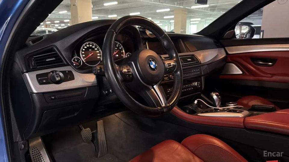 BMW M5