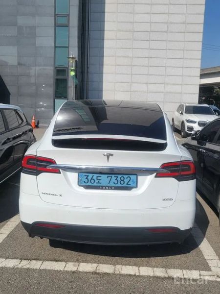 Tesla model-x