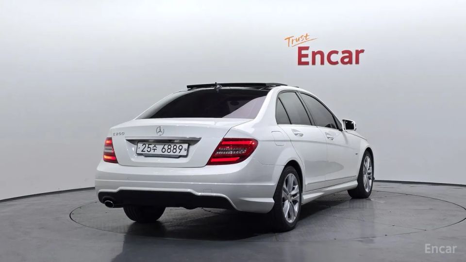Mercedes-Benz C-Class