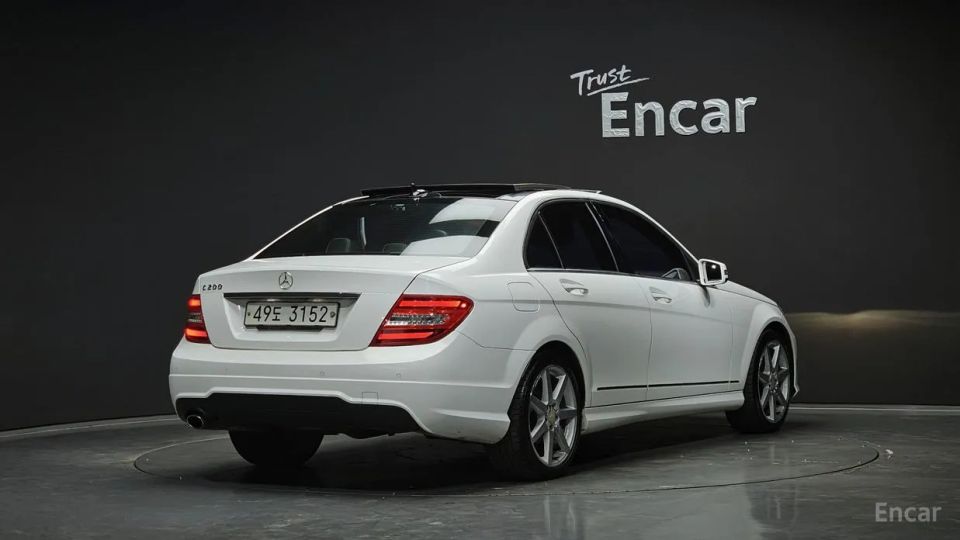 Mercedes-Benz C-Class