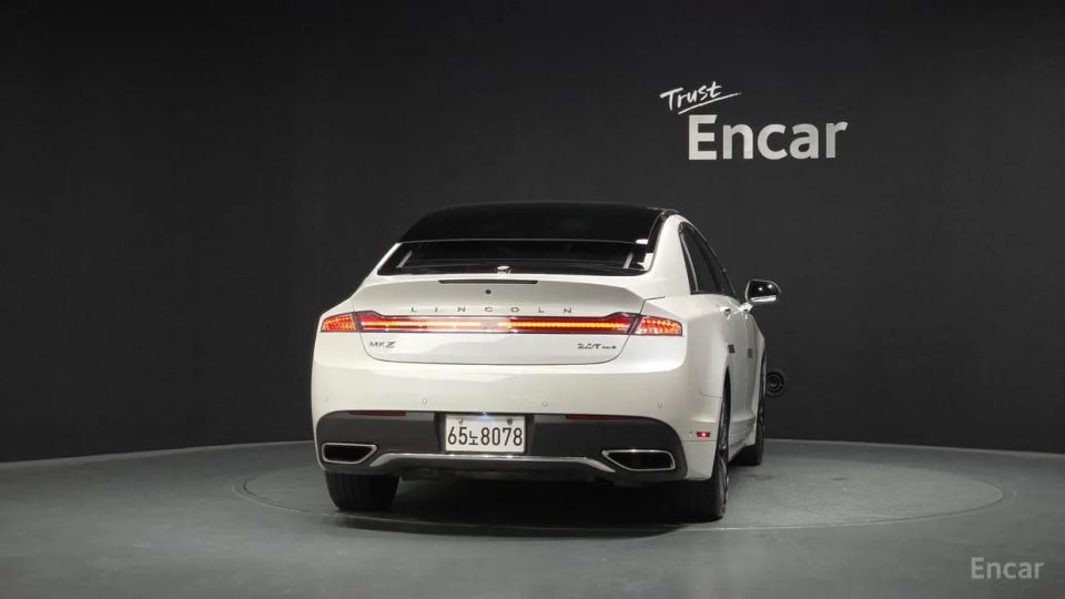Lincoln MKZ