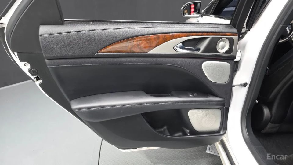 Lincoln MKZ