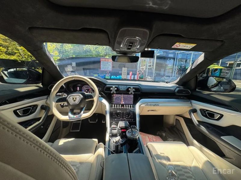 Lamborghini urus