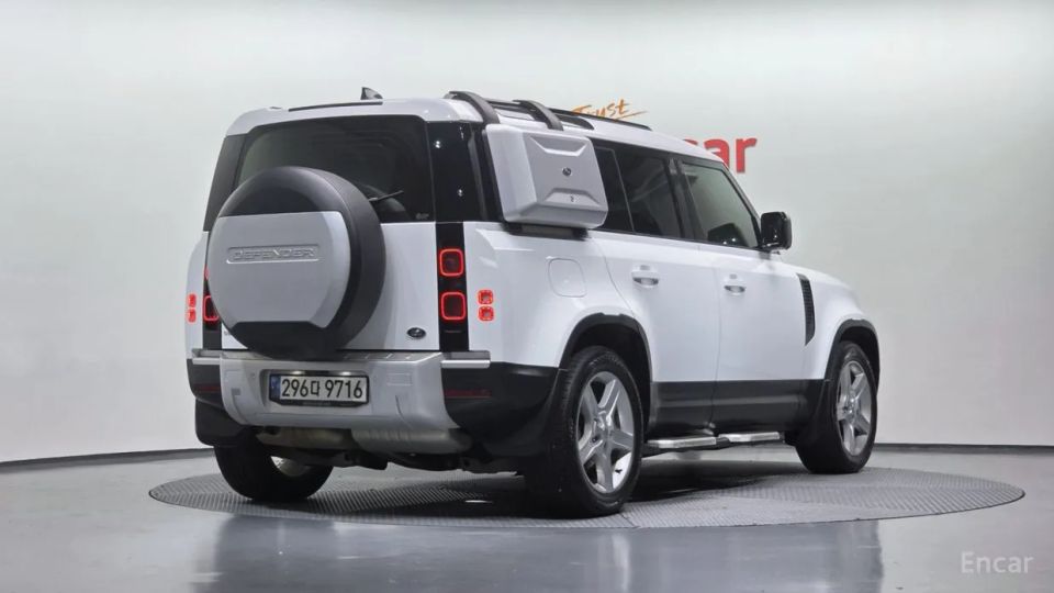 Land Rover Defender
