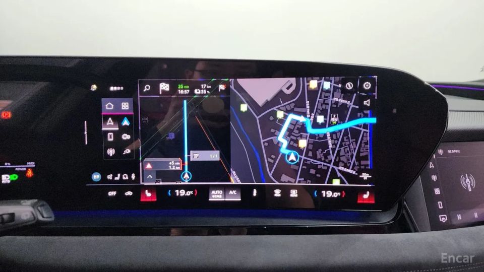 Audi SQ6 e-tron