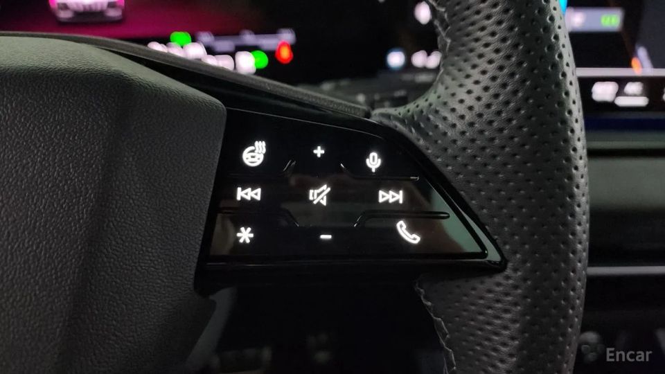 Audi SQ6 e-tron
