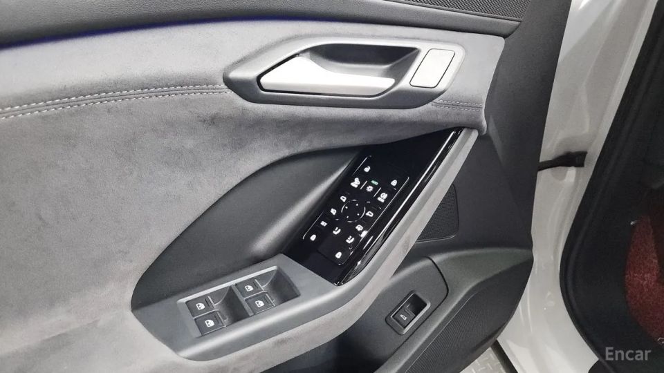Audi SQ6 e-tron