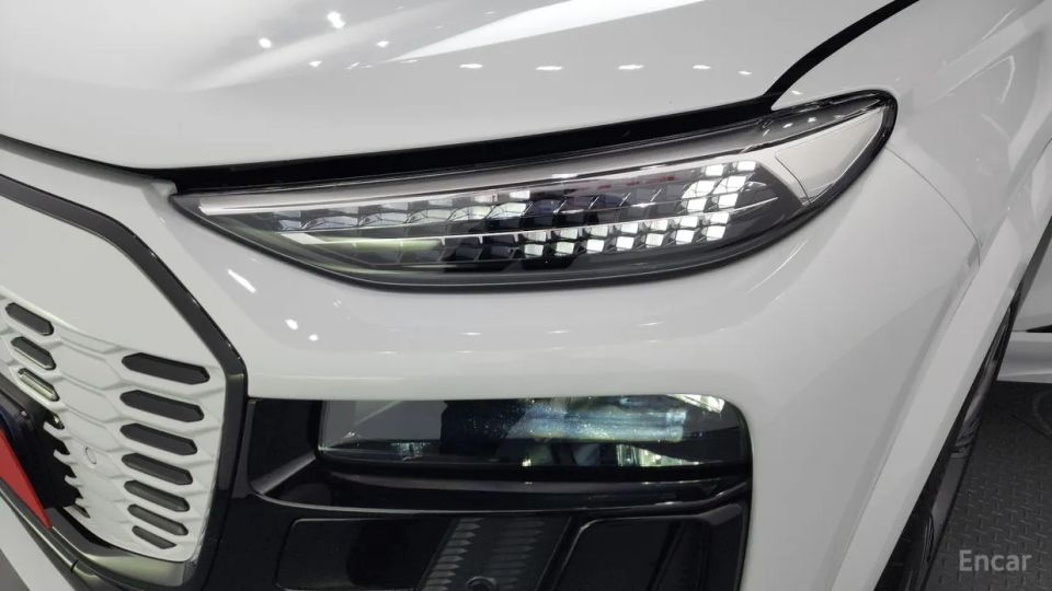 Audi SQ6 e-tron