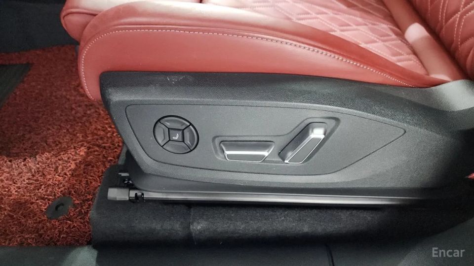 Audi SQ6 e-tron