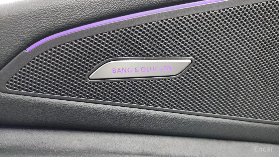 Audi SQ6 e-tron