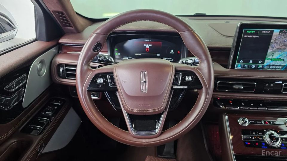 Lincoln Aviator