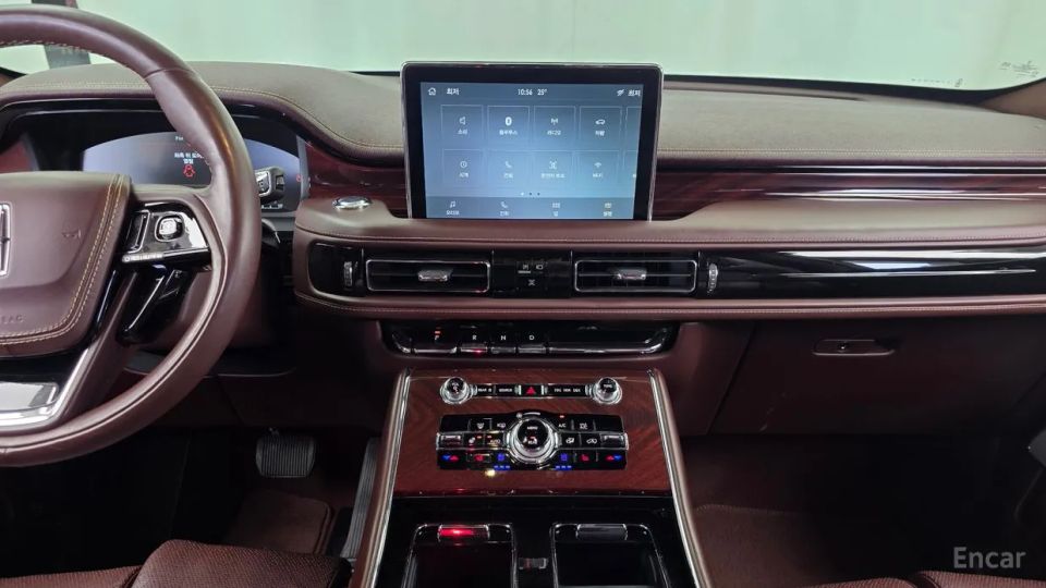 Lincoln Aviator
