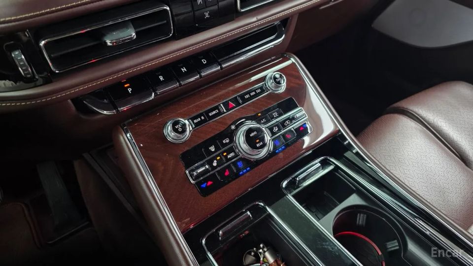 Lincoln Aviator