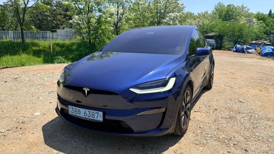 Tesla model-x
