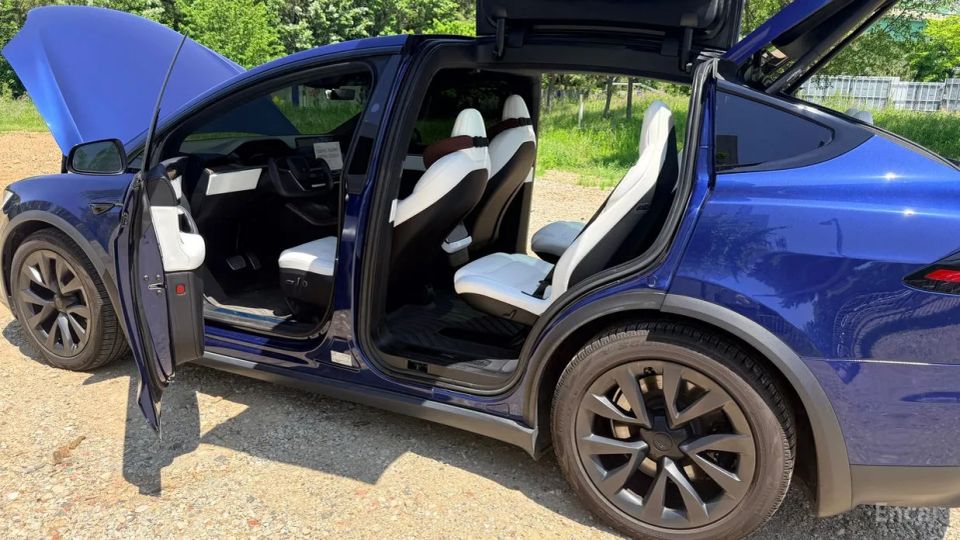 Tesla model-x