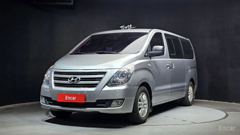 Hyundai Starex