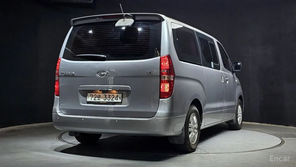 Hyundai Starex