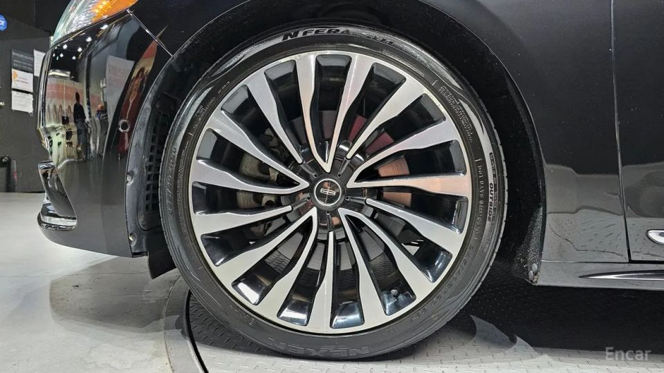 Lincoln Continental