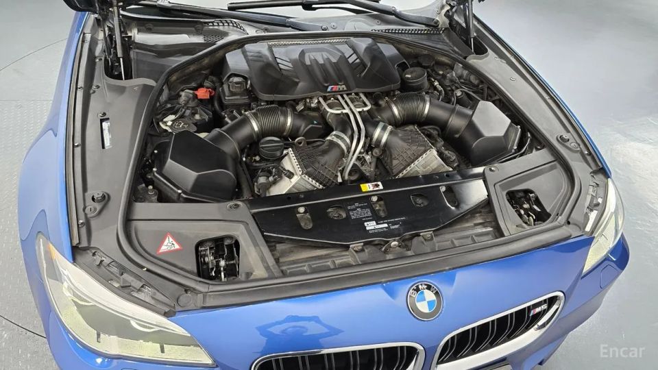 BMW M5