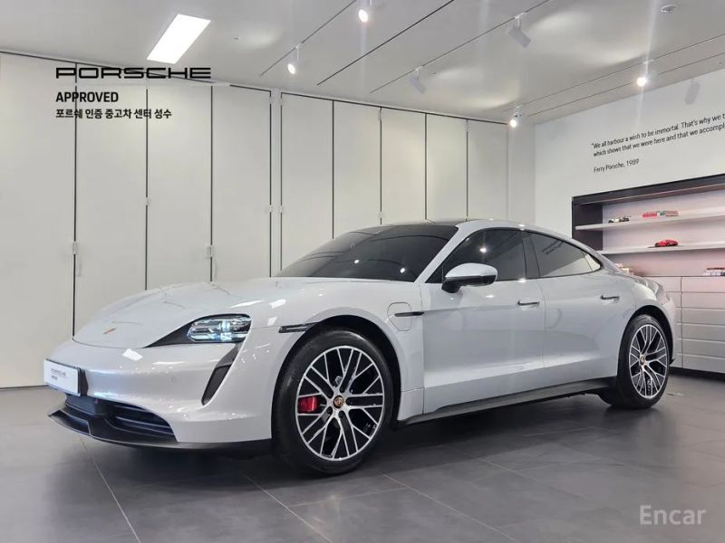 Porsche Taycan