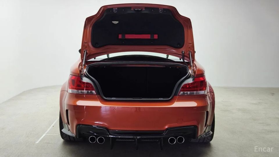 BMW 1M
