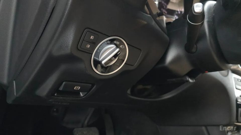 Infiniti QX30