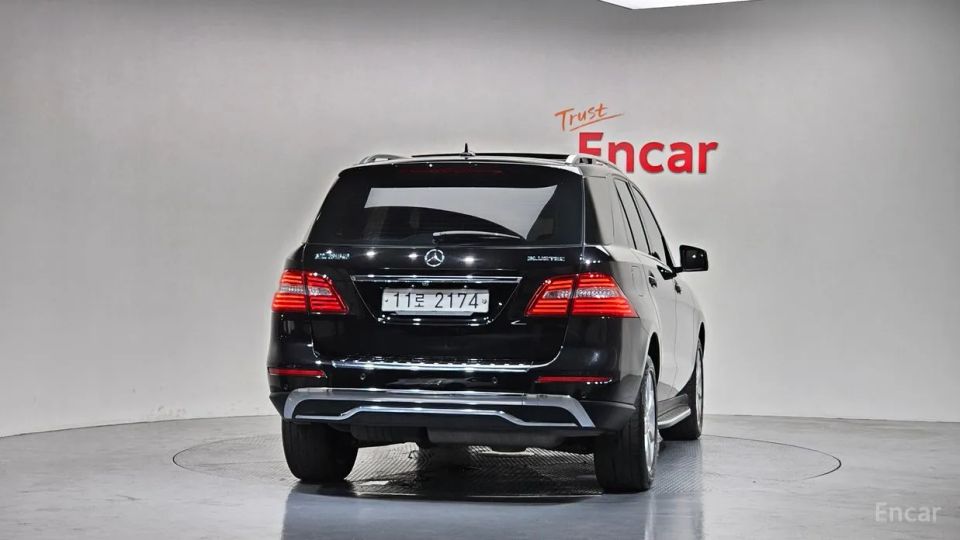 Mercedes-Benz M-class