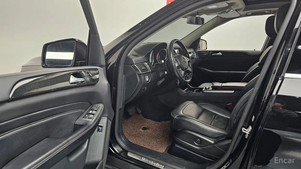 Mercedes-Benz M-class