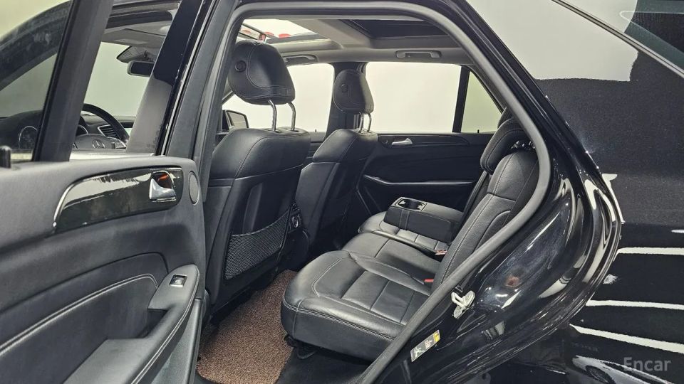 Mercedes-Benz M-class