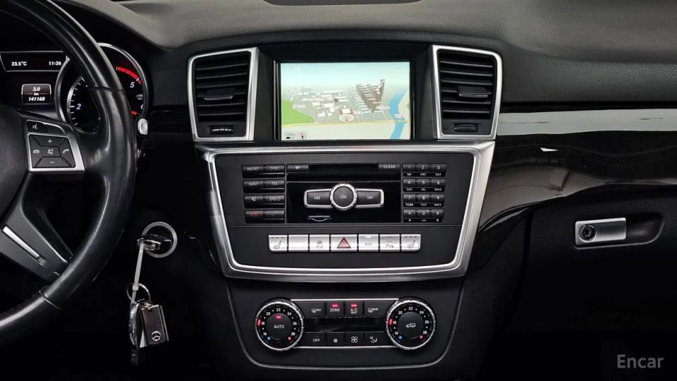 Mercedes-Benz M-class