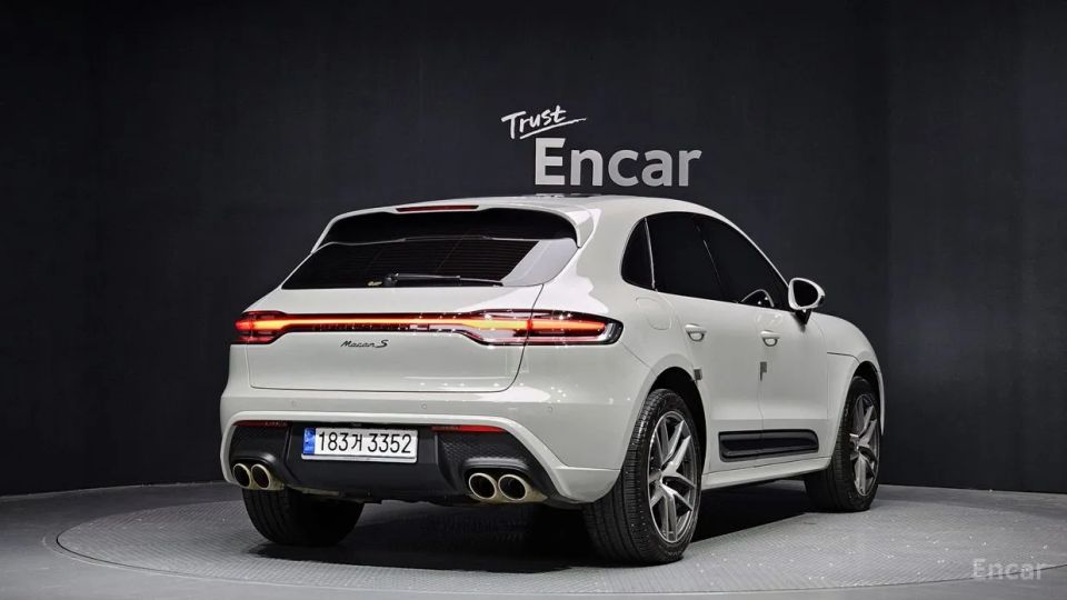 Porsche Macan