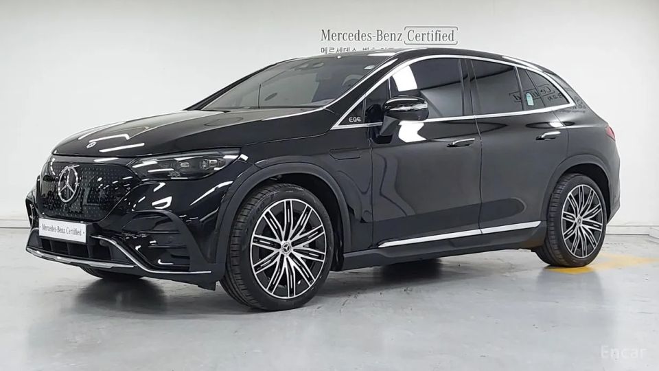 Mercedes-Benz EQE