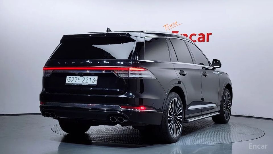 Lincoln Aviator