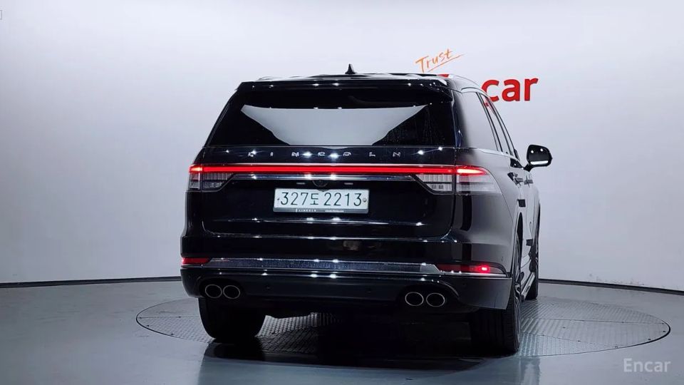 Lincoln Aviator
