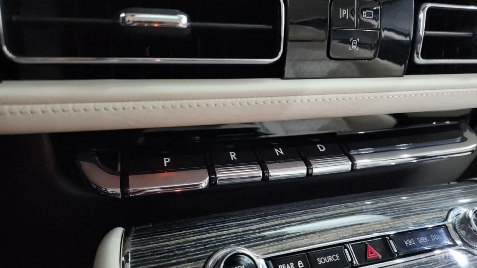 Lincoln Aviator