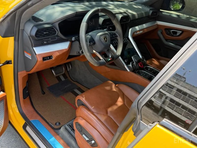 Lamborghini urus